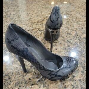 Tory Burch Womens Gray Jude Reptile Leather Pumps High Heels Stilettos Shoes 10